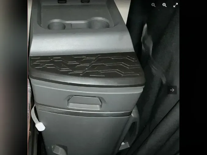 2021 VOLVO VNL64T760