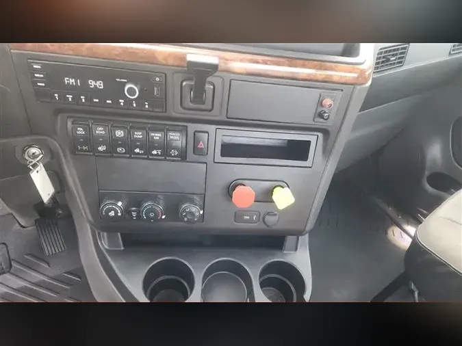 2020 INTERNATIONAL RH613