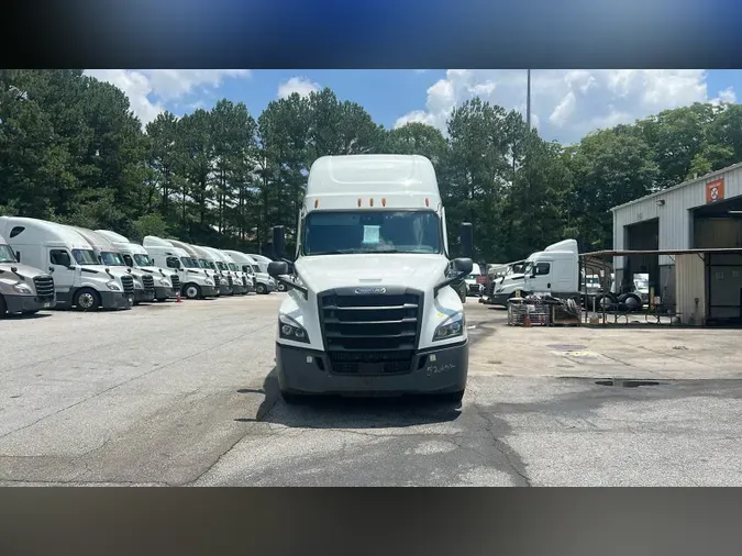 2022 Freightliner Cascadia 126