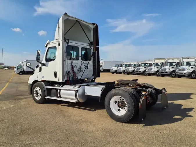 2019 FREIGHTLINER/MERCEDES NEW CASCADIA 116