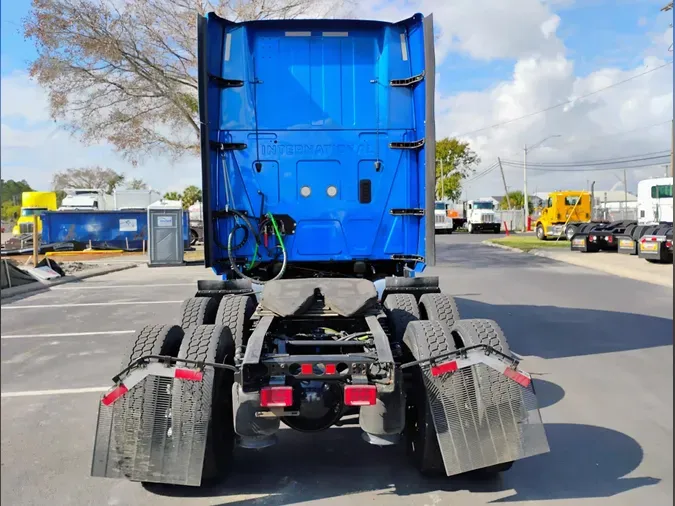 2022 International LT625