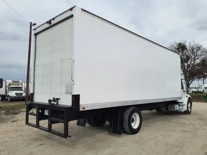 2022 FREIGHTLINER/MERCEDES M2 106