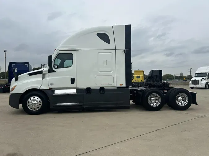 2021 Freightliner Cascadia