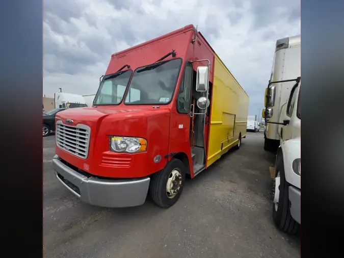 2017 FRTLR CUSTOM CHASSIS CORP MT557f3d75317c6723db4430e4a7a556c7fa
