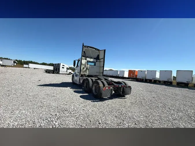 2019 Volvo VNL300