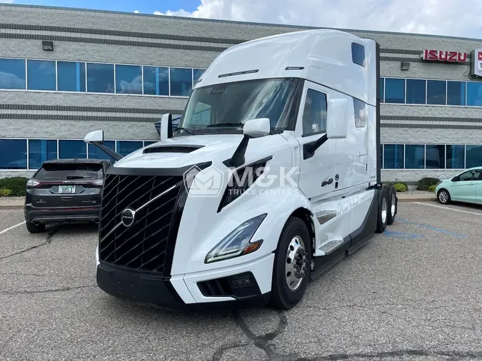 2025 VOLVO VNL64T8607f49a17996fce16e29288a752904e709
