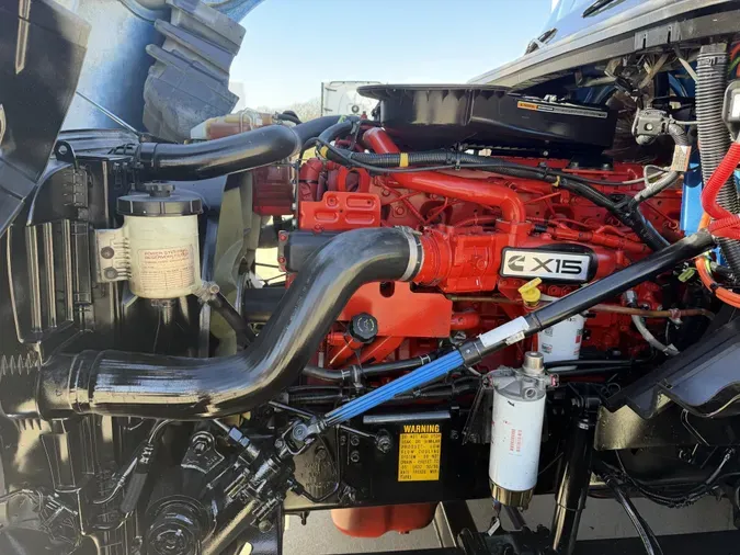 2022 International LT625