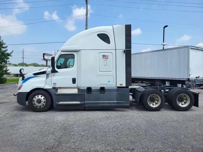 2022 Freightliner Cascadia