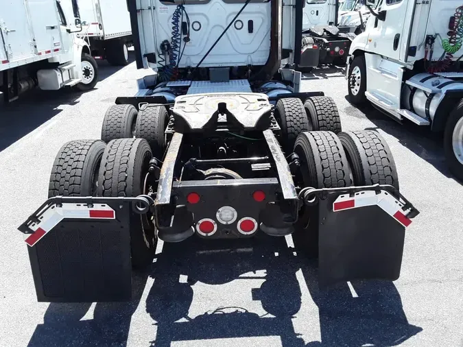 2019 FREIGHTLINER/MERCEDES CASCADIA 125