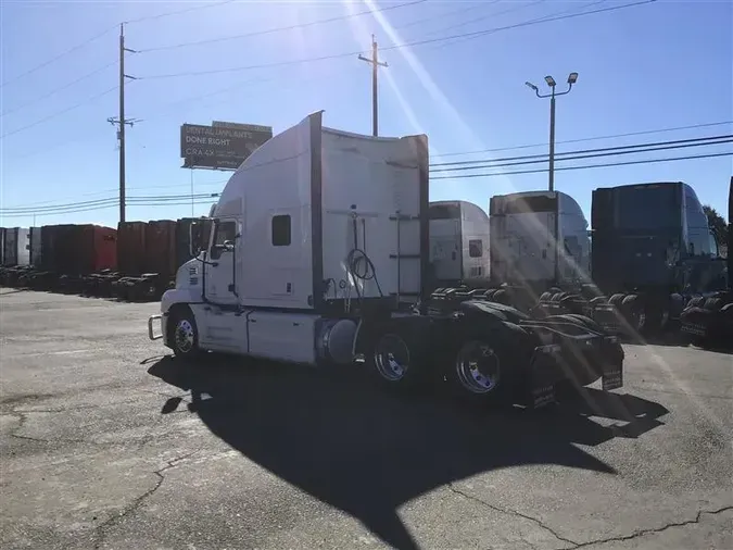 2023 MACK AN64T