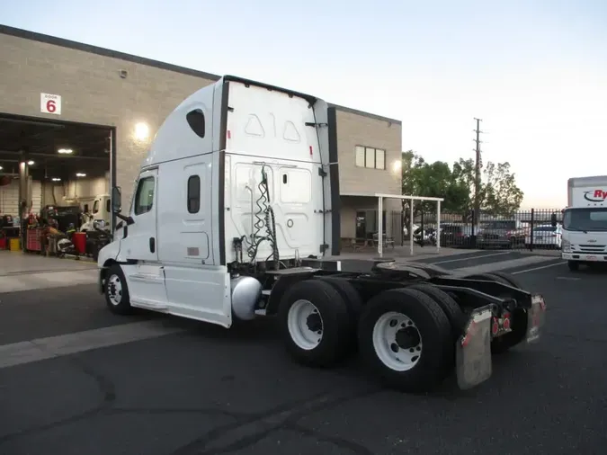 2021 FREIGHTLINER/MERCEDES NEW CASCADIA PX126647f50f20b760345b30c4a4b8f40166931