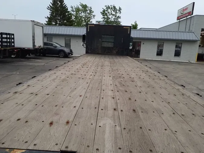 2019 FREIGHTLINER M2 106