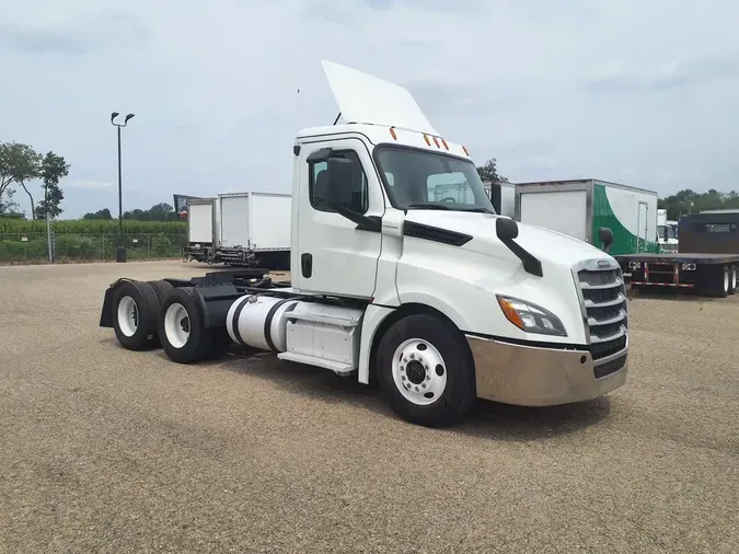 2019 FREIGHTLINER/MERCEDES NEW CASCADIA PX126647f5712eba4eb475171c96ff8a967d817