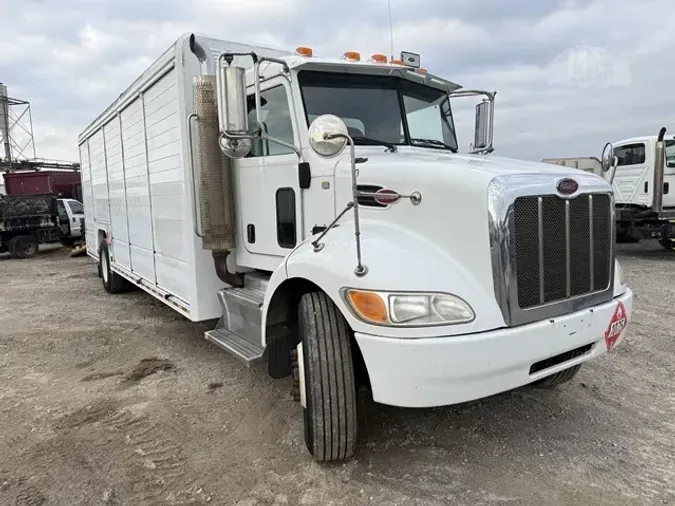 2013 PETERBILT 337