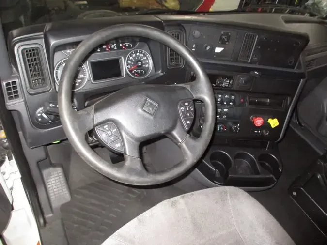 2020 NAVISTAR INTERNATIONAL LT625 SLPR CAB