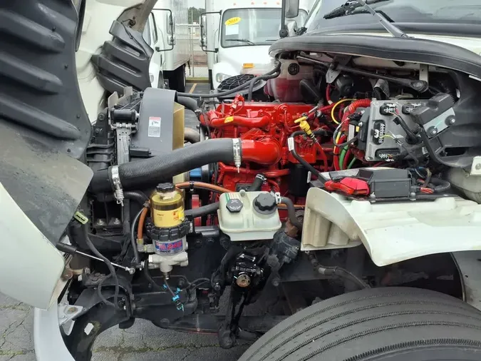 2021 FREIGHTLINER/MERCEDES M2 106