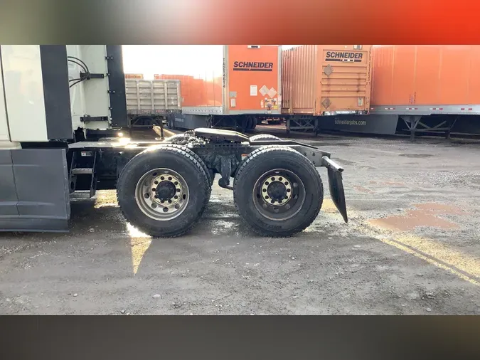 2022 Freightliner Cascadia 126