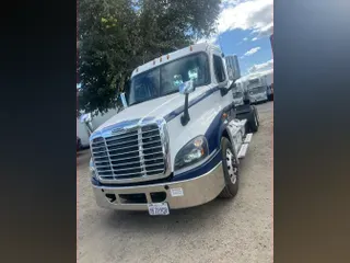 2018 FREIGHTLINER/MERCEDES CASCADIA 125