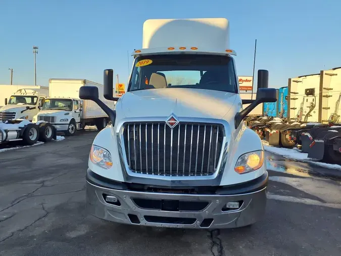 2019 NAVISTAR INTERNATIONAL LT625 DAYCAB T/A