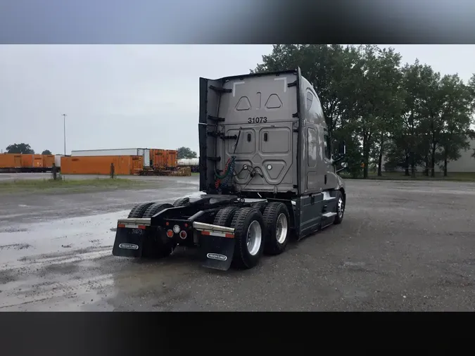 2024 Freightliner Cascadia 126