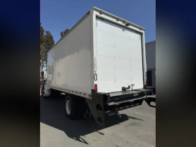 2016 FREIGHTLINER M2 106