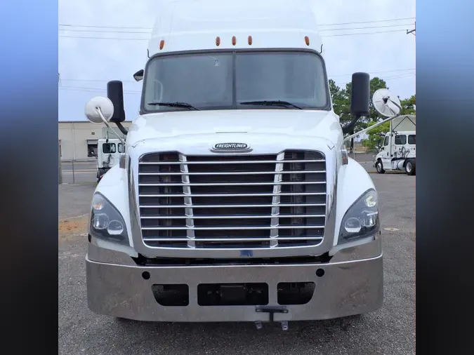 2020 FREIGHTLINER/MERCEDES CASCADIA 125
