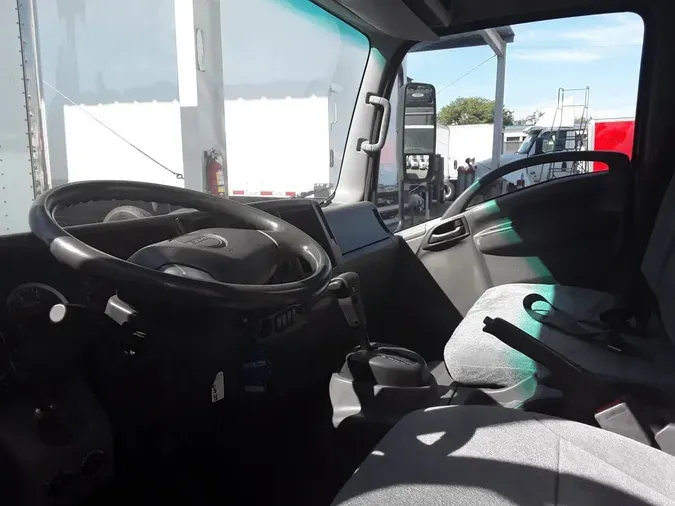 2015 ISUZU NPR