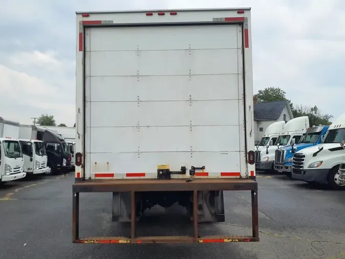 2019 FREIGHTLINER M2 106