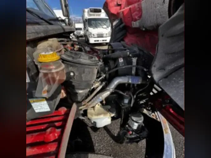 2022 FREIGHTLINER/MERCEDES M2 1067f7cd13058e707cbf23233351ade806e