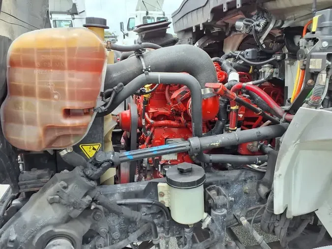 2018 NAVISTAR INTERNATIONAL 4300