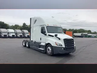 2022 Freightliner Cascadia 126