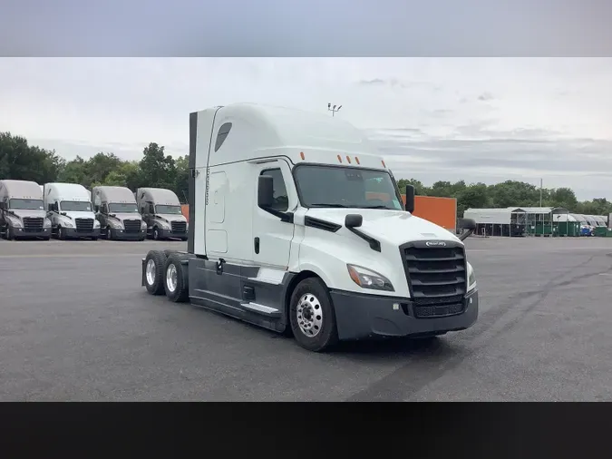 2022 Freightliner Cascadia 1267f7e950af250d6efb2978b6a1df52a14