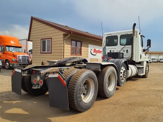 2018 FREIGHTLINER/MERCEDES CASCADIA 125