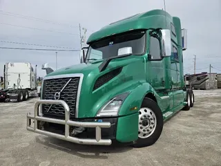 2020 VOLVO VNL64T860