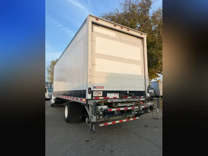 2018 FREIGHTLINER/MERCEDES M2 106