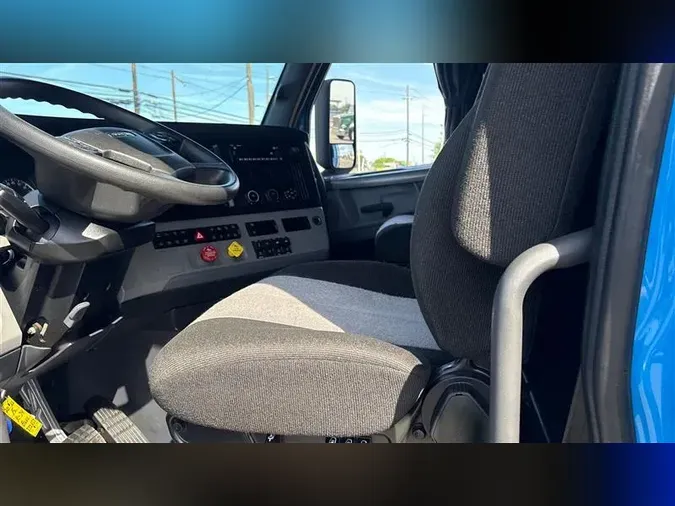 2022 FREIGHTLINER CA126