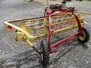 NEW HOLLAND 256