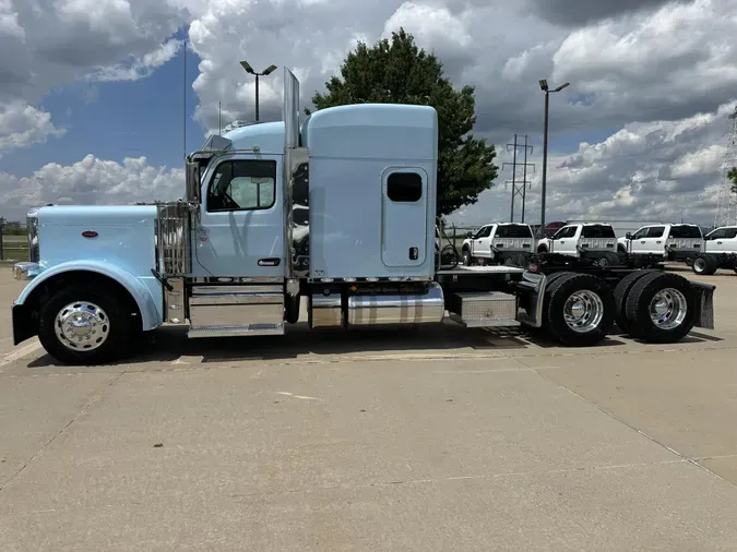 2025 Peterbilt 5897f8a661206de55cf9041ae47112d8963