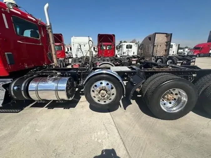 2019 Kenworth T880