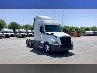 2021 Freightliner Cascadia 126