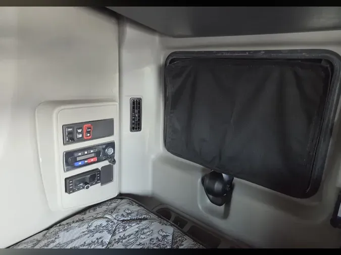 2022 International LT625