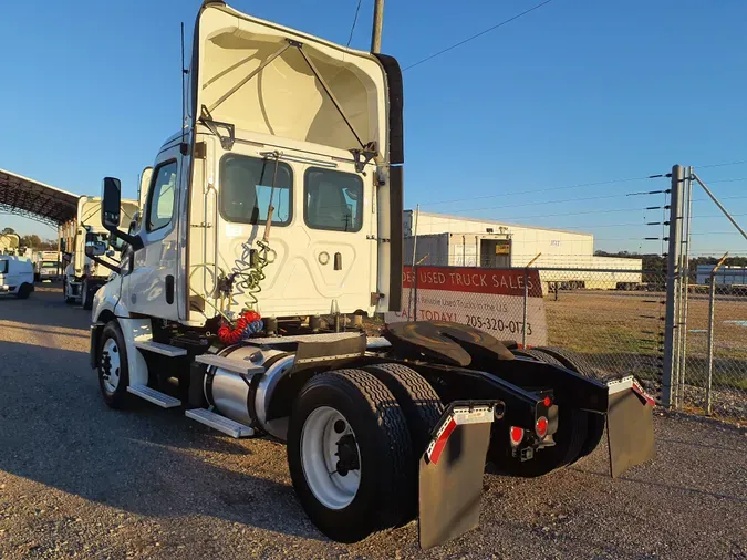 2019 FREIGHTLINER/MERCEDES NEW CASCADIA 126