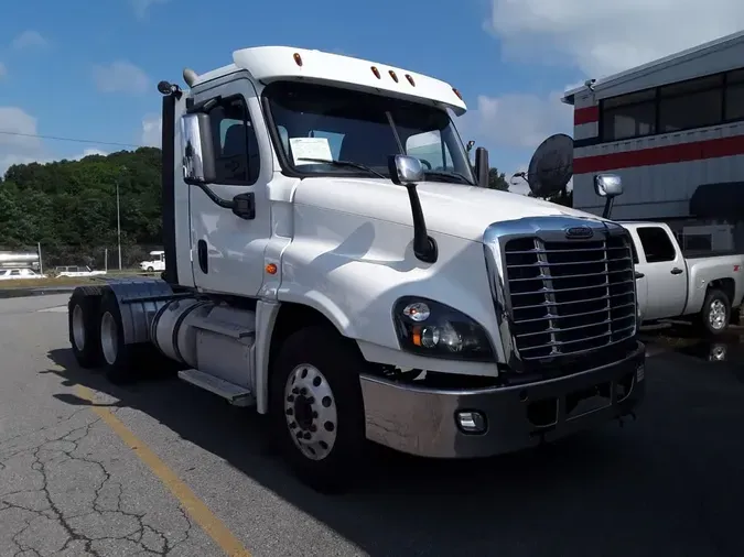 2020 FREIGHTLINER CASCADIA 125