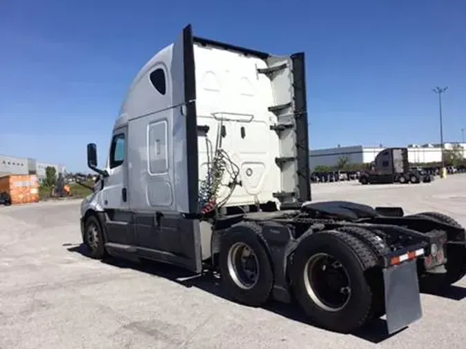 2020 Freightliner Cascadia