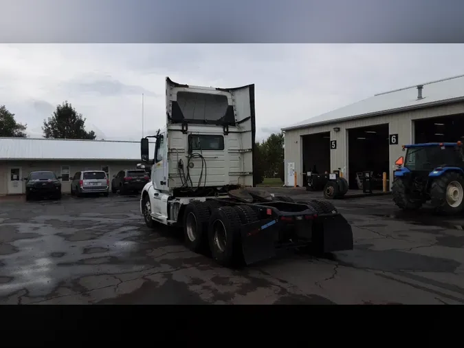 2019 Volvo VNL300
