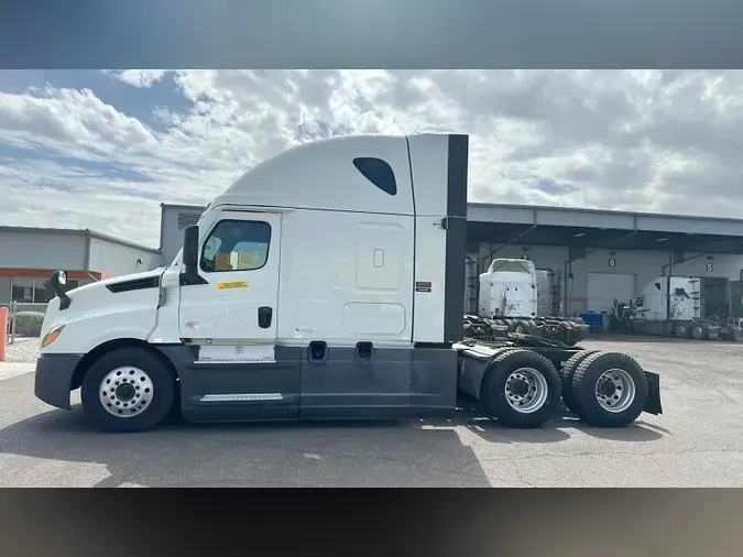 2021 Freightliner Cascadia 1267f96d405c7954b347b044f949354fbbf