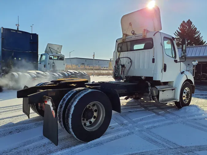 2017 FREIGHTLINER/MERCEDES M2-112