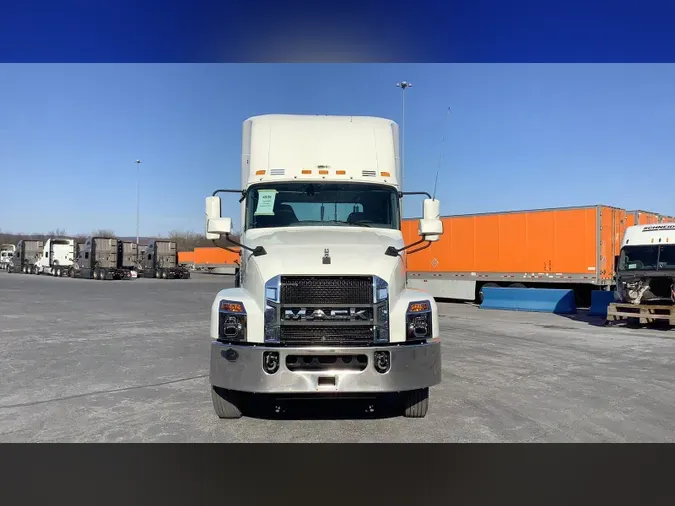 2019 Mack Anthem