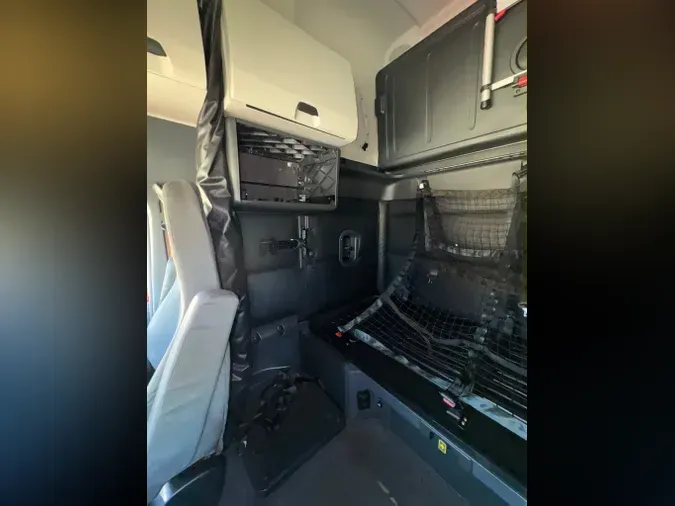 2023 FREIGHTLINER Cascadia 126