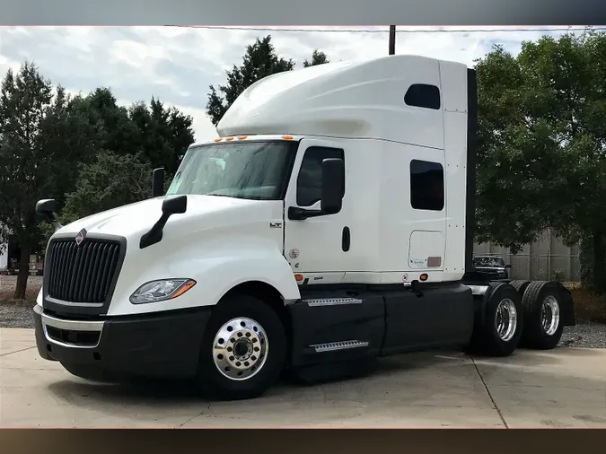 2022 INT LT625 6x4
